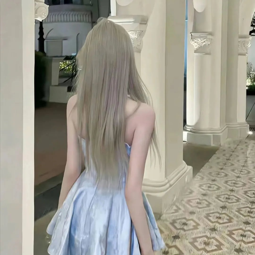 在我姐姐的婚纱里